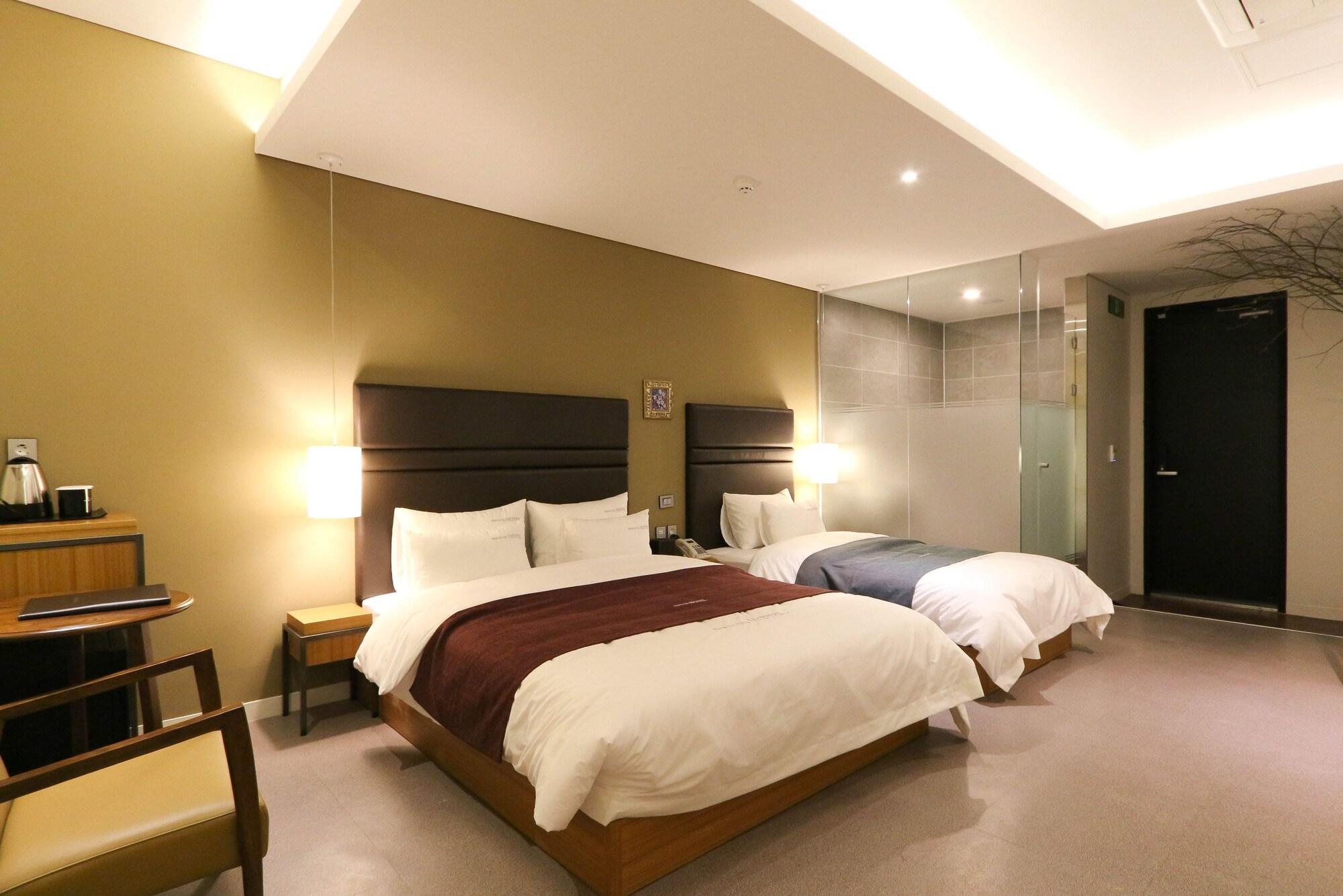 Best In City Hotel Busan Exterior photo